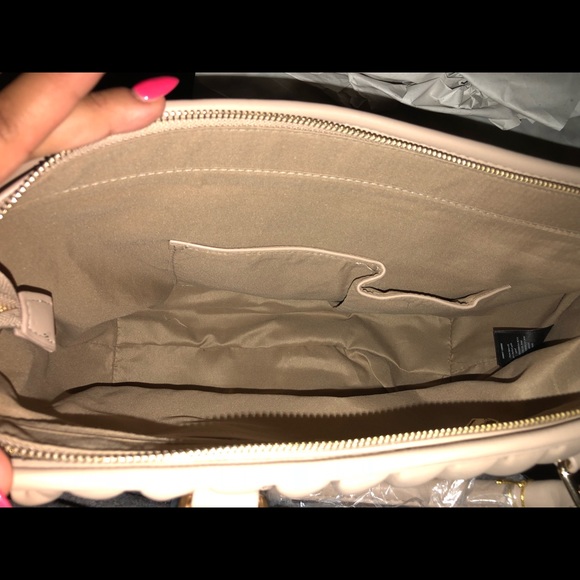 💎New Bebe Diamond Quilted Tote Bag 💎 - Picture 5 of 8